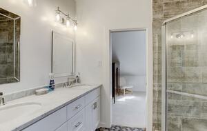 Brenham-Home/Barn | Amazing place to stay! - Brenham, Texas