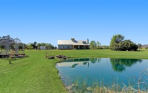 Brenham-Home/Barn | Amazing place to stay! - Brenham, Texas