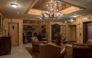 Red Stag Lodge first floor lobby.