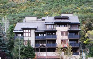 The Red Stag Lodge in summer.