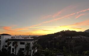 Beautiful, contemporary apartment overlooking Estepona - Estepona, Spain