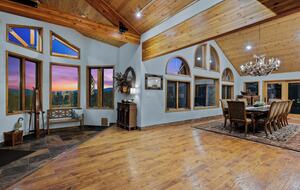 Cold Springs Ranch: Mtn views, 20 acres, 5 bd/7 bath, hot tub, sauna, frisbee golf, luxurious - Golden, Colorado