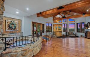 Cold Springs Ranch: Mtn views, 20 acres, 5 bd/7 bath, hot tub, sauna, frisbee golf, luxurious - Golden, Colorado