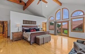 Cold Springs Ranch: Mtn views, 20 acres, 5 bd/7 bath, hot tub, sauna, frisbee golf, luxurious - Golden, Colorado