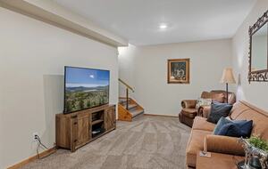 Cold Springs Ranch: Mtn views, 20 acres, 5 bd/7 bath, hot tub, sauna, frisbee golf, luxurious - Golden, Colorado