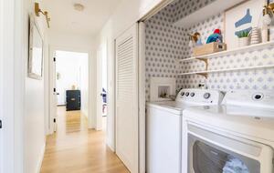 Classic New England Beach Home | Steps from beach and downtown - Falmouth, Massachusetts