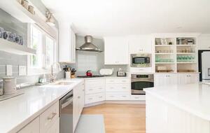 Classic New England Beach Home | Steps from beach and downtown - Falmouth, Massachusetts