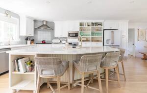 Classic New England Beach Home | Steps from beach and downtown - Falmouth, Massachusetts