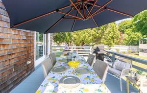 Classic New England Beach Home | Steps from beach and downtown - Falmouth, Massachusetts