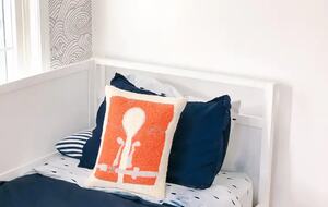 Classic New England Beach Home | Steps from beach and downtown - Falmouth, Massachusetts