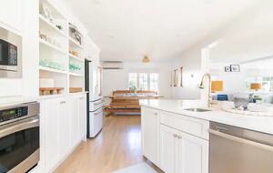 Classic New England Beach Home | Steps from beach and downtown - Falmouth, Massachusetts