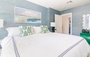 Classic New England Beach Home | Steps from beach and downtown - Falmouth, Massachusetts