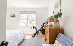 Classic New England Beach Home | Steps from beach and downtown - Falmouth, Massachusetts