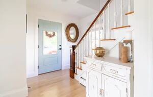 Classic New England Beach Home | Steps from beach and downtown - Falmouth, Massachusetts