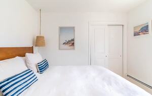 Classic New England Beach Home | Steps from beach and downtown - Falmouth, Massachusetts