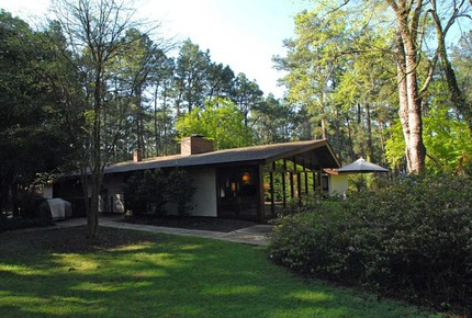 Top of the Hill Southern Pines - Pinehurst NC - Southern Pines, North Carolina