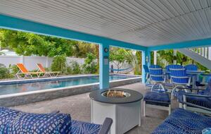 Tropical Beach House | Private & Luxurious with Beach View, Pool, Spa, and Steps to Sand! - Bradenton Beach, Florida