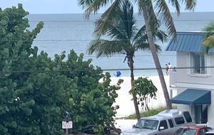 Tropical Beach House | Private & Luxurious with Beach View, Pool, Spa, and Steps to Sand! - Bradenton Beach, Florida