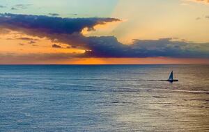 Tropical Beach House | Private & Luxurious with Beach View, Pool, Spa, and Steps to Sand! - Bradenton Beach, Florida