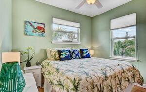 Tropical Beach House | Private & Luxurious with Beach View, Pool, Spa, and Steps to Sand! - Bradenton Beach, Florida