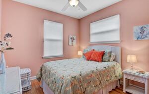 Tropical Beach House | Private & Luxurious with Beach View, Pool, Spa, and Steps to Sand! - Bradenton Beach, Florida