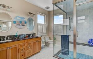 Tropical Beach House | Private & Luxurious with Beach View, Pool, Spa, and Steps to Sand! - Bradenton Beach, Florida