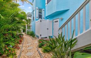 Tropical Beach House | Private & Luxurious with Beach View, Pool, Spa, and Steps to Sand! - Bradenton Beach, Florida