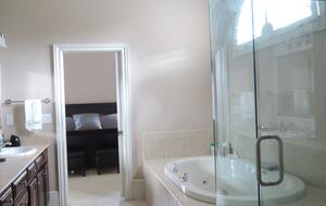 Antebellum Style Home in Charming Southern Town - Newnan, Georgia