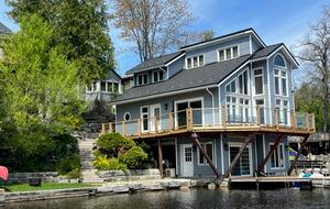 Kawartha Luxury Waterfront Home with Live-In Boathouse! - Fenelon Falls, Canada