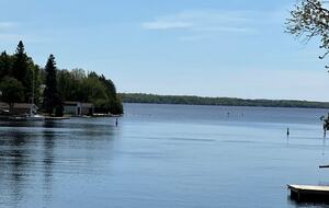 Kawartha Luxury Waterfront Home with Live-In Boathouse! - Fenelon Falls, Canada