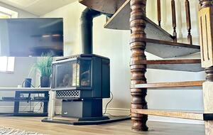 Kawartha Luxury Waterfront Home with Live-In Boathouse! - Fenelon Falls, Canada