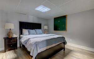 Kawartha Luxury Waterfront Home with Live-In Boathouse! - Fenelon Falls, Canada