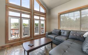 Kawartha Luxury Waterfront Home with Live-In Boathouse! - Fenelon Falls, Canada