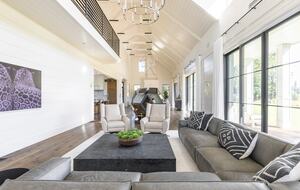 Luxury Napa Estate in the Heart of Wine Country - Napa, California