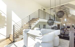 Luxury Napa Estate in the Heart of Wine Country - Napa, California