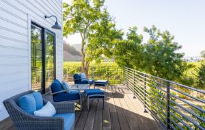 Luxury Napa Estate in the Heart of Wine Country - Napa, California