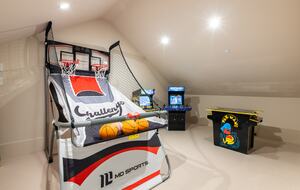 Luxury Napa Estate in the Heart of Wine Country - Napa, California