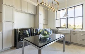 Luxury Napa Estate in the Heart of Wine Country - Napa, California