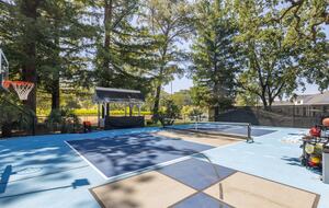 Luxury Napa Estate in the Heart of Wine Country - Napa, California