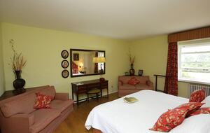 Santa Sylvina Estancia | Unforgettable Argentinian Estate | 250+ Acres | Beach and Golf Club Access! - Chapadmadal, Mar de Plata, Argentina