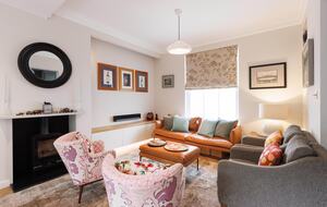 Holland Park Terraced House - London, United Kingdom