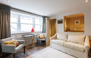 Holland Park Terraced House - London, United Kingdom