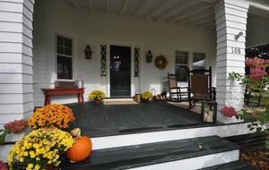 Sitting Pretty on the Dorset Green - Dorset, Vermont