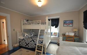 Sitting Pretty on the Dorset Green - Dorset, Vermont