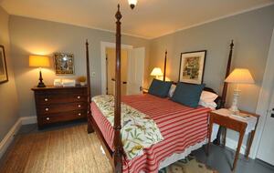 Sitting Pretty on the Dorset Green - Dorset, Vermont