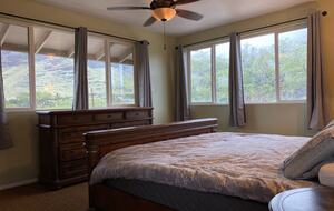 Waianae Retreat | Spacious 5 bedroom home + Cottage, with an open layout & AC - Waianae, Hawaii
