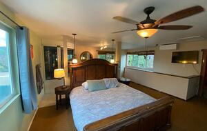 Waianae Retreat | Spacious 5 bedroom home + Cottage, with an open layout & AC - Waianae, Hawaii