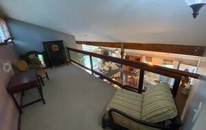 Waianae Retreat | Spacious 5 bedroom home + Cottage, with an open layout & AC - Waianae, Hawaii