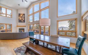 Perfect Mountain Escape with Stunning Views of Breckenridge - Breckenridge, Colorado