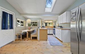 Serene Cabin in the Woods with Creek - Mosier, Oregon